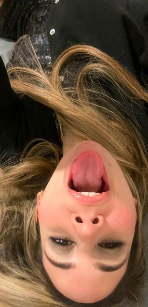 Model - Heidy Kung blowjob