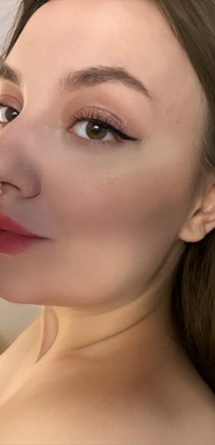 Model - Charlotta Apple ass