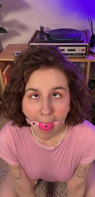 Model - Frances dildo