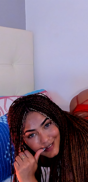 Model - Salome deepthroat