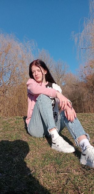 Model - alona love squirt