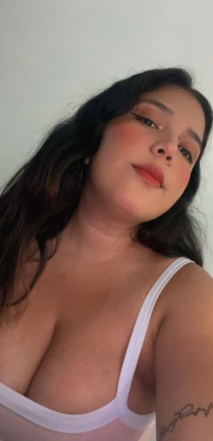 Model - BigBoobsGirl bigtits