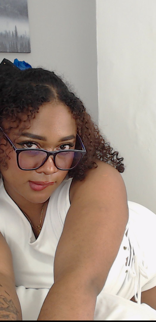 Model - RoxieLewis deepthroat