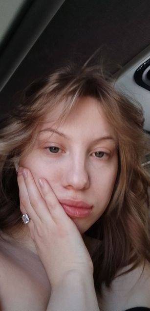 Model - Mona bigboobs