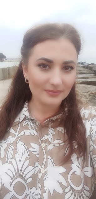 Model - MargotKehlani lips