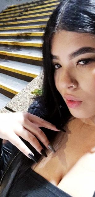 Model - Valen Rosse blowjob