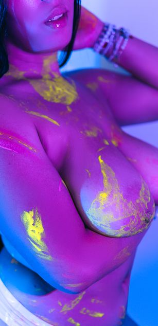 Model - Valen Rosse blowjob