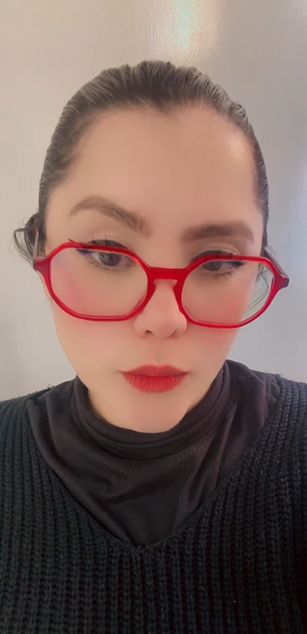 Model - Beth_Elisa young