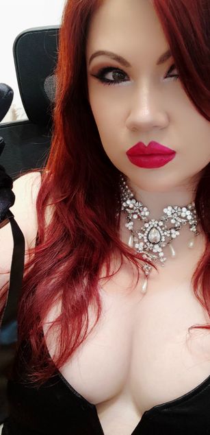 Model - GoddessLilith femdom