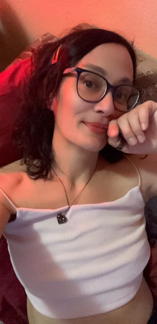 Model - Laura Autumn sexy