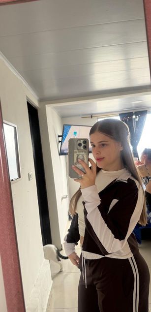 Model - HannaCutte deepthroat