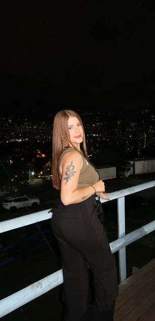 Model - HannaCutte deepthroat