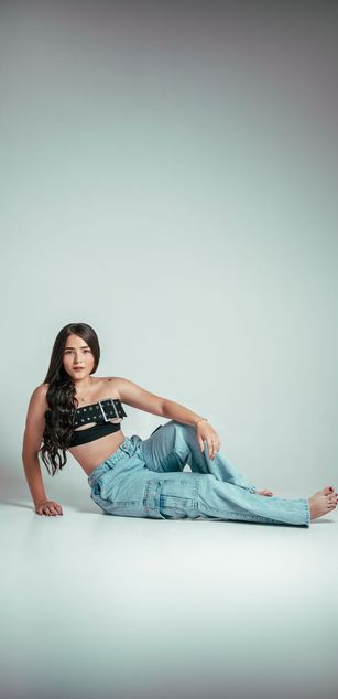 Model - Manelyks deepthroat