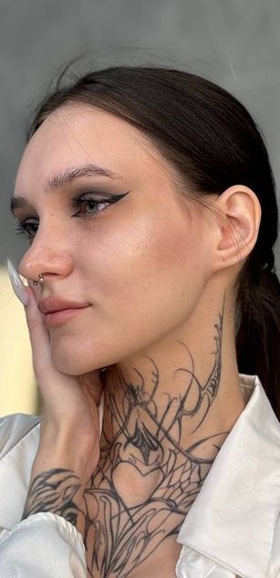 Model - Selena blowjob