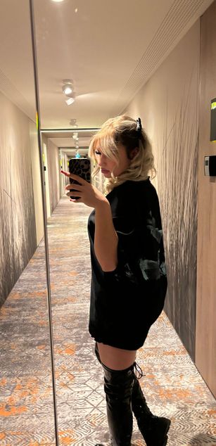 Model - ArianaSparkle roleplay