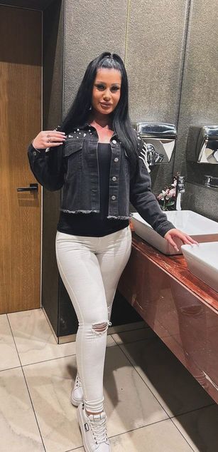 Model - AbbeyAsh dildo