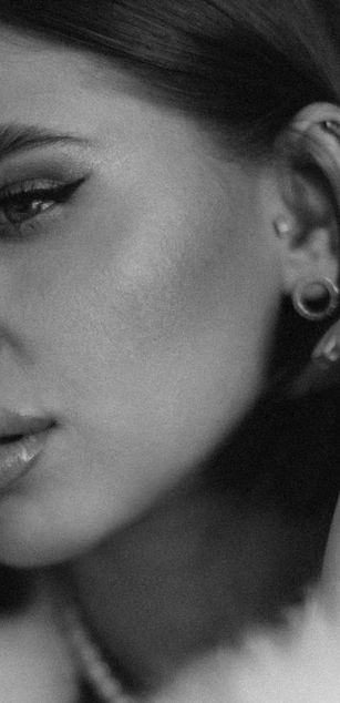 Model - LizaDeMoon heels