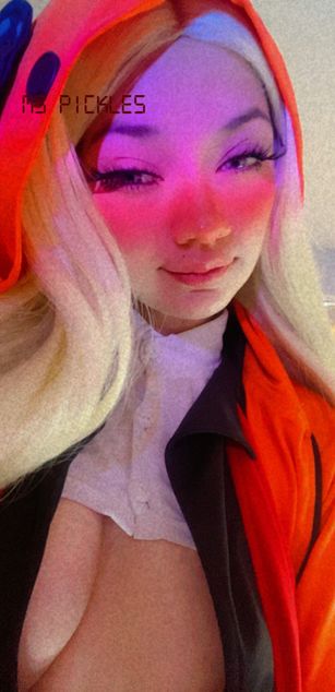 Model - Ms.Pickles deepthroat