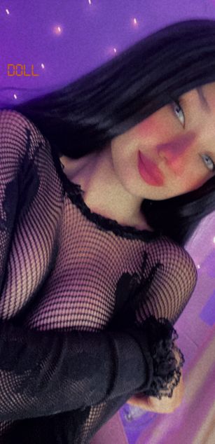 Model - Ms.Pickles deepthroat