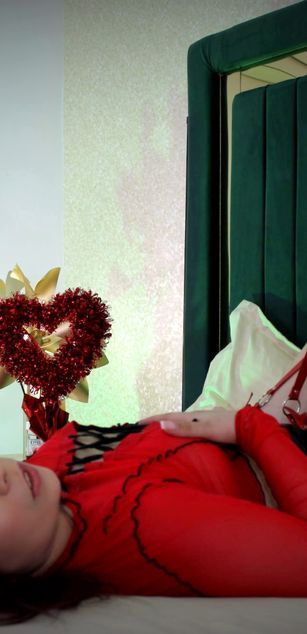 Model - Sonia Teen blowjob