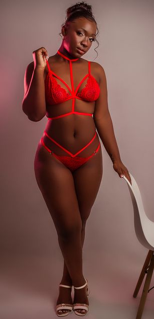 Model - IrynaUrriaga dildo