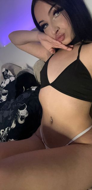 Model - Scarlett Jakobs deepthroat