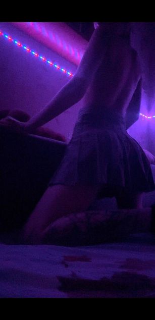 Model - Lera Smith deepthroat