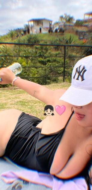 Model - Valen Rosse blowjob