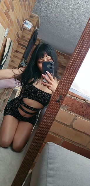 Model - AnieHills dulce