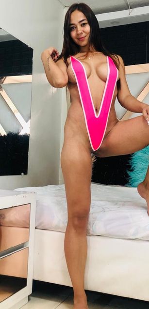 Model - AbbyANDdulce couple