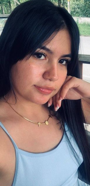 Model - MelanyLou pussy