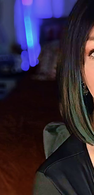 Model - SofiaRyder squirt