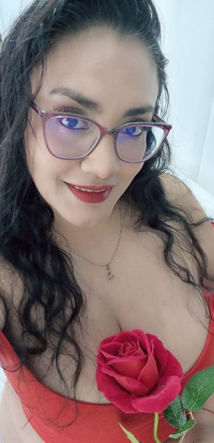 Model - VenusValmont blowjob