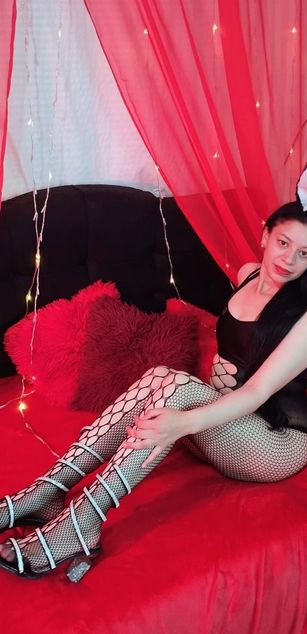 Model - emily schmidt squirt