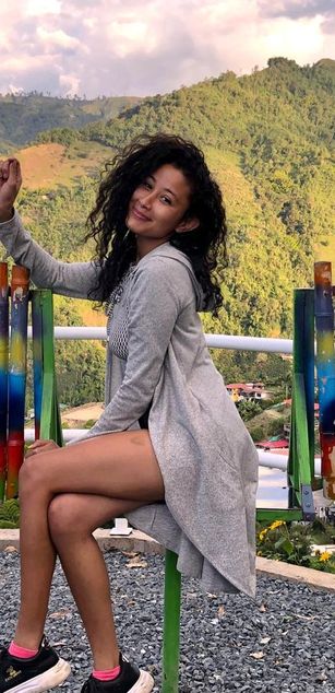 Model - Milkdulce1 deepthroat