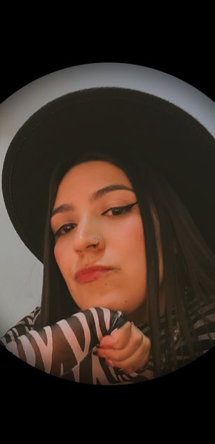 Model - Queen Kat boobs