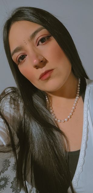 Model - Queen Kat boobs