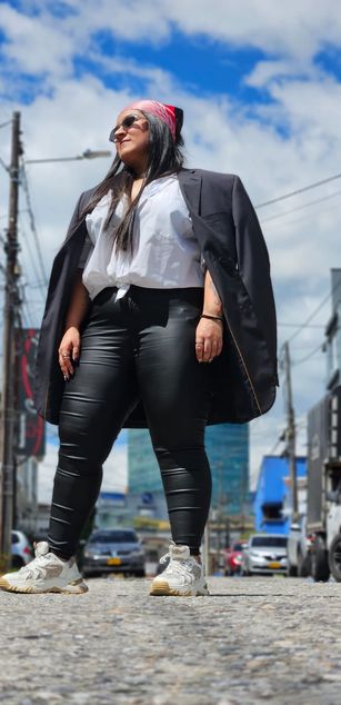 Model - Queen Kat boobs