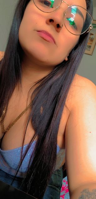 Model - Queen Kat boobs