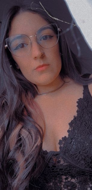 Model - Queen Kat boobs