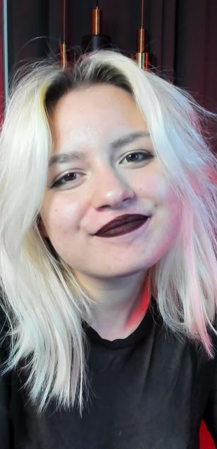 Model - Michelle girl