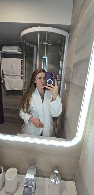 Model - ZlataFitGoddess femdom