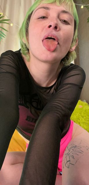 Model - Agathakisa roleplay