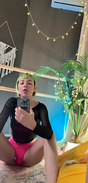 Model - Agathakisa roleplay