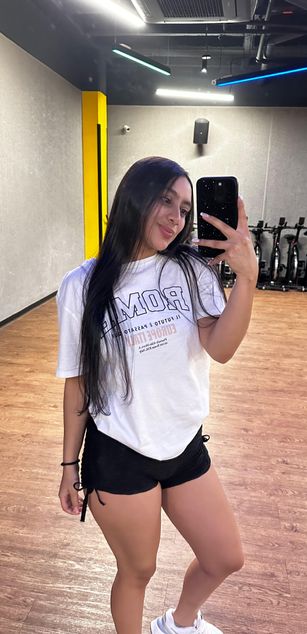 Model - Julietta teen