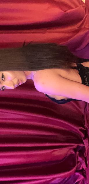 Model - SarahDevin dirtytalk