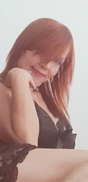 Model - Quanta1405 complaciente