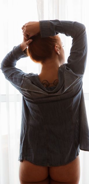 Model - Bella Lee girlfriend