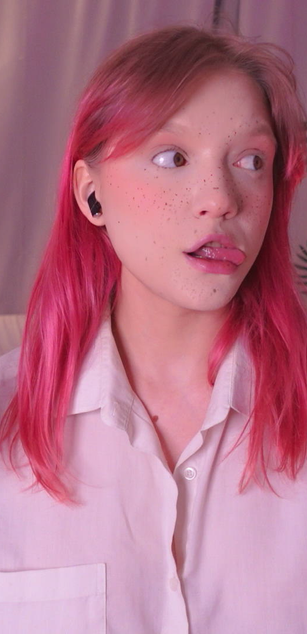 Model - Sonya blowjob