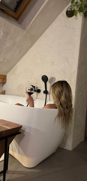 Model - AnniaAnnn pussy